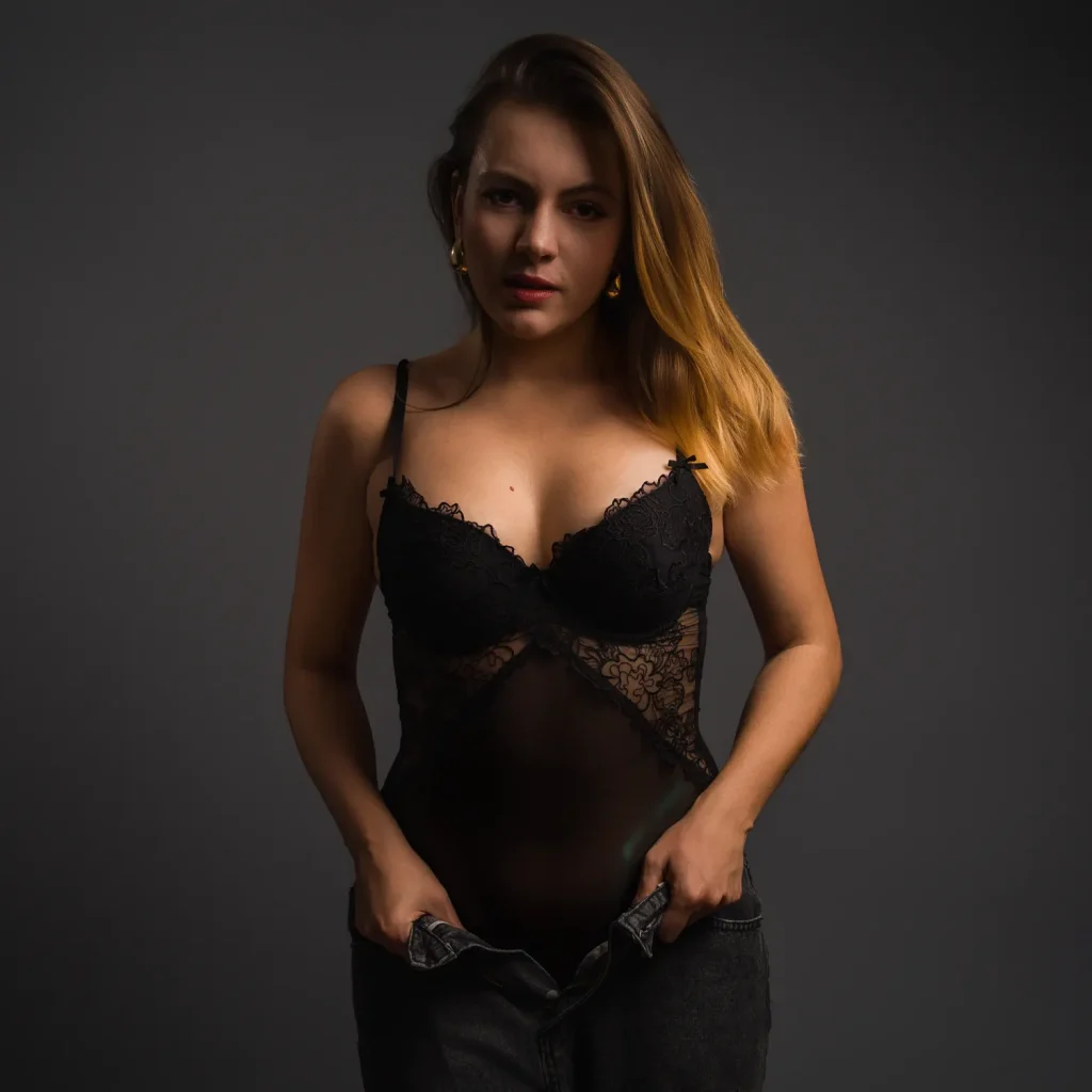 studio-patrycja-marcinkieltyka-portrait-lifestyle-portrait-photographer-strobe-portrait-09