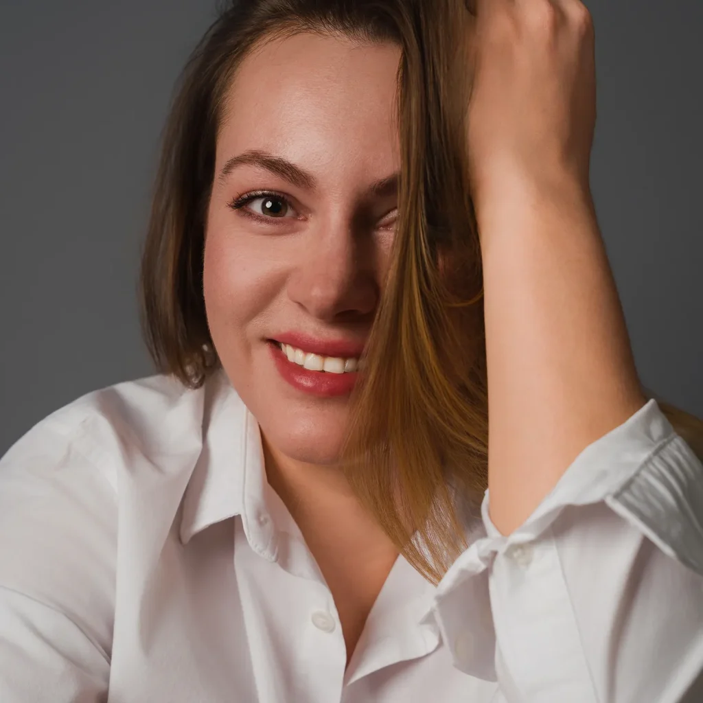 studio-patrycja-marcinkieltyka-portrait-lifestyle-portrait-photographer-strobe-portrait-13